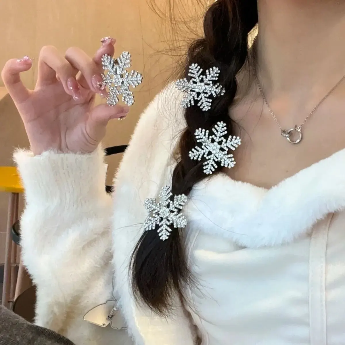 Coiffure élégante Epingle Neige Cheveux