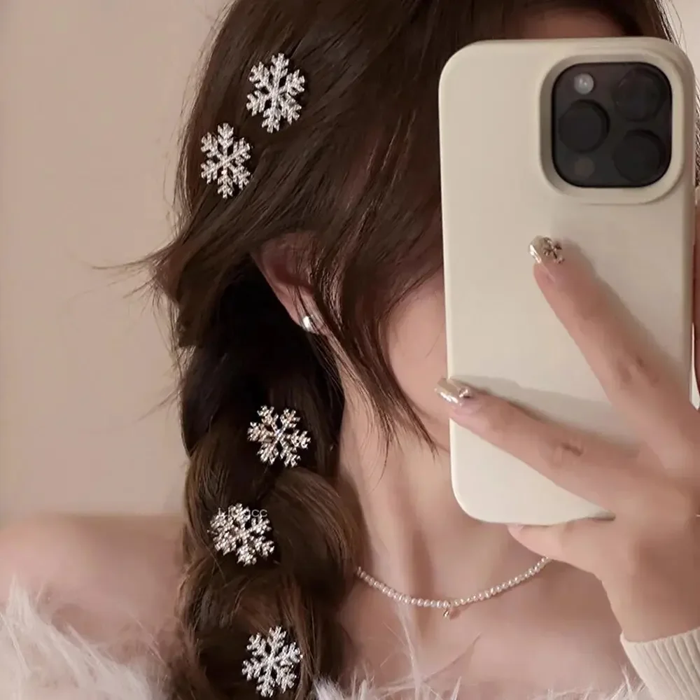 Perles et flocons pour cheveux