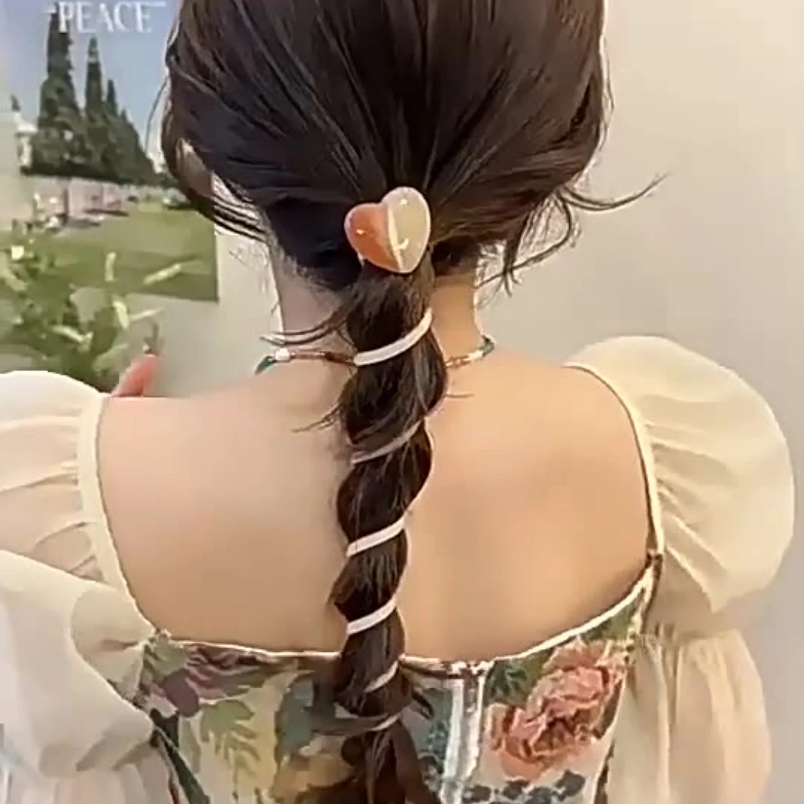 Accessoire cheveux spirale cœur