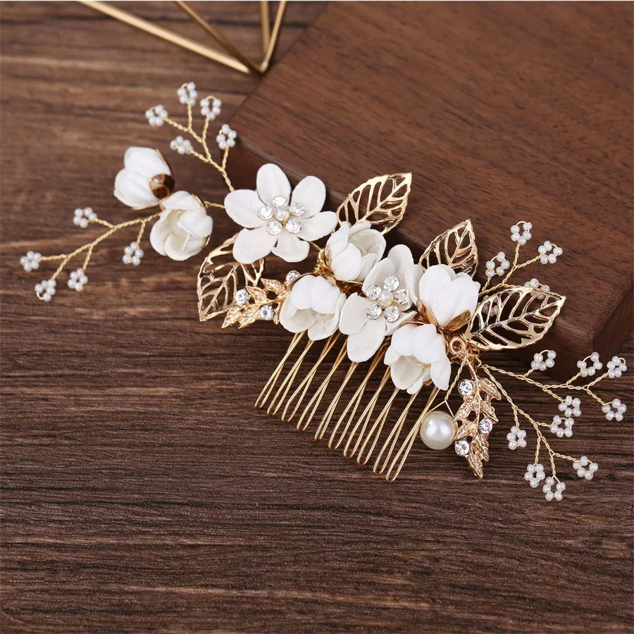 Bijoux floral sur cheveux